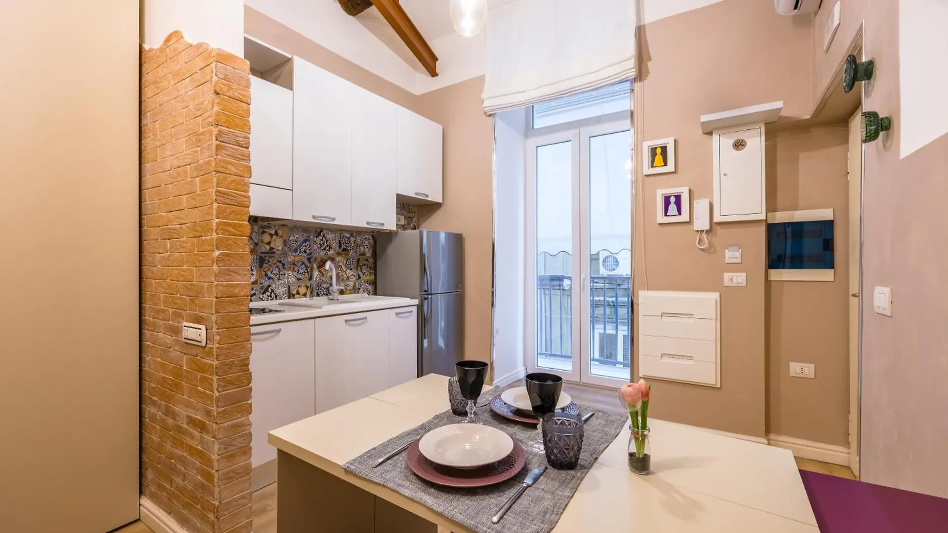 Toledo Warm Renovated Studio Naples 0*,  Italy
