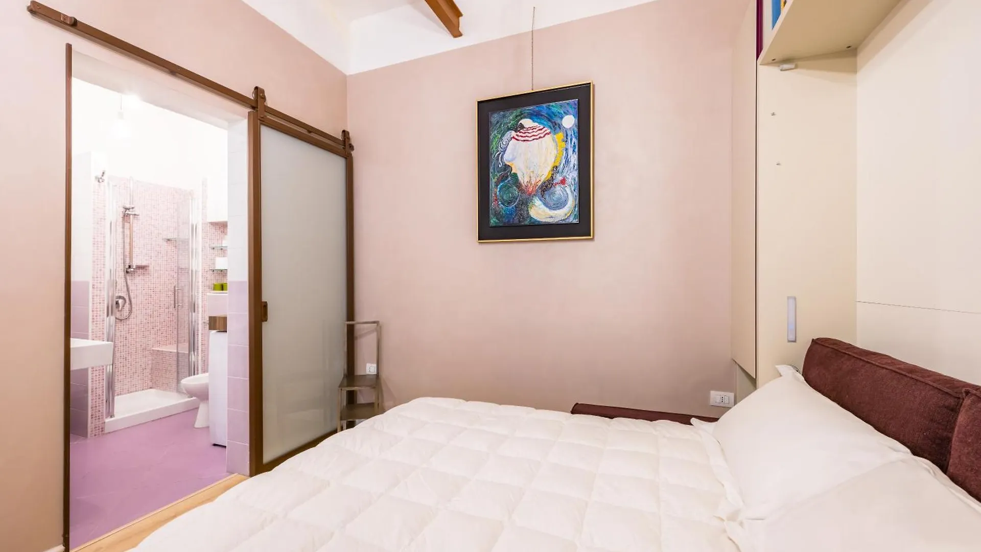 Toledo Warm Renovated Studio Neapol