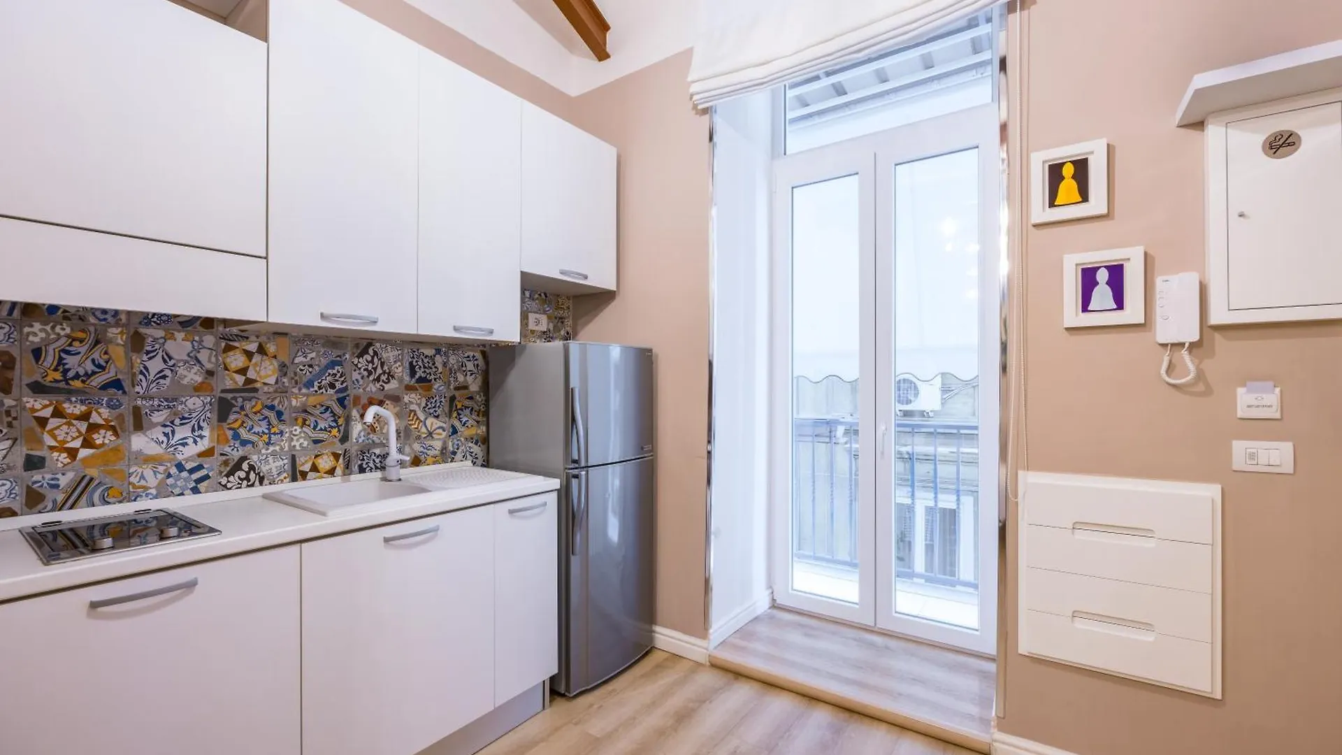 Apartment Toledo Warm Renovated Studio Naples Italy